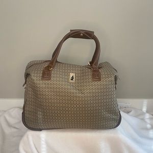 London Fog travel bag, 2 wheel